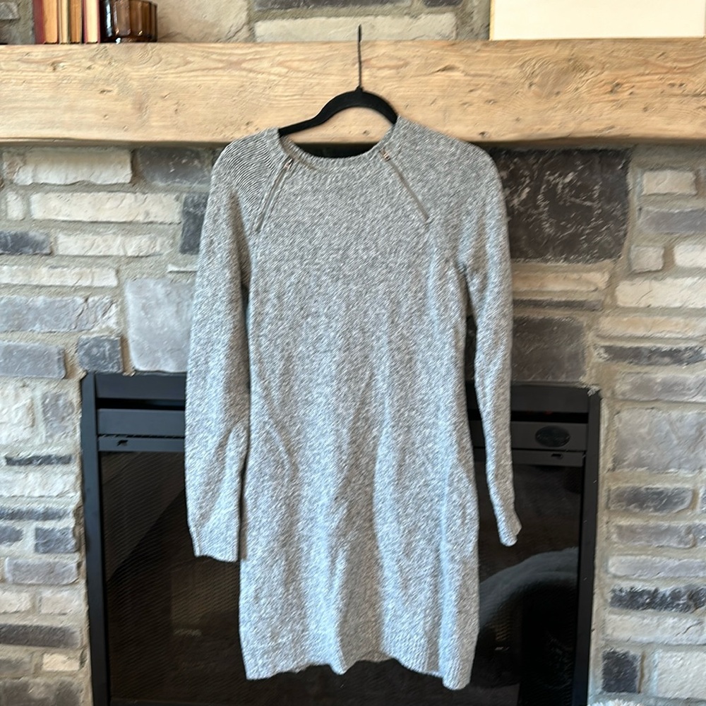 Abercrombie gray marl sweater dress with zipper detail. Like new!